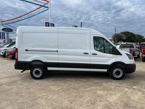 New 2026 Ford Transit 250 148 Medium Roof w/ Load Area Protection Package RWD image 2