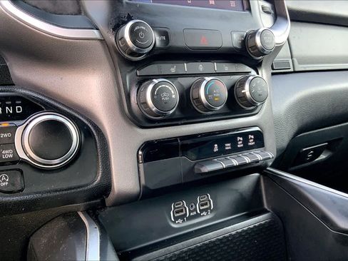 Used 2023 RAM 1500 Big Horn AWD/4WD image 34