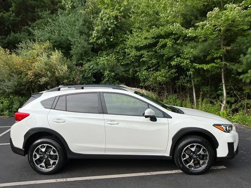 Used 2019 Subaru Crosstrek 2.0i Premium AWD/4WD image 6