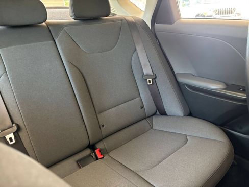 Used 2025 Kia K4 FWD image 36