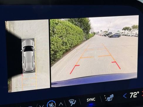 New 2026 Chevrolet Traverse LT image 16