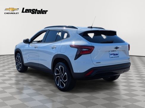New 2026 Chevrolet Trax RS image 2