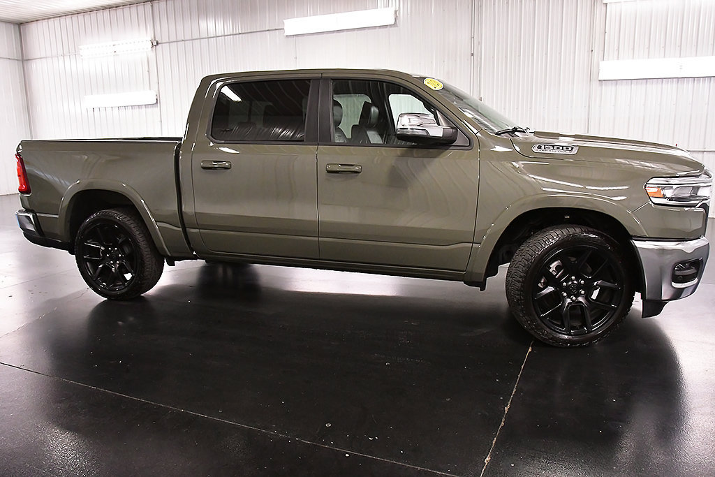 Used 2026 RAM 1500 Laramie AWD/4WD image 8