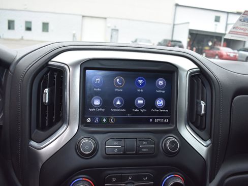 Used 2021 Chevrolet Silverado 1500 RST image 18