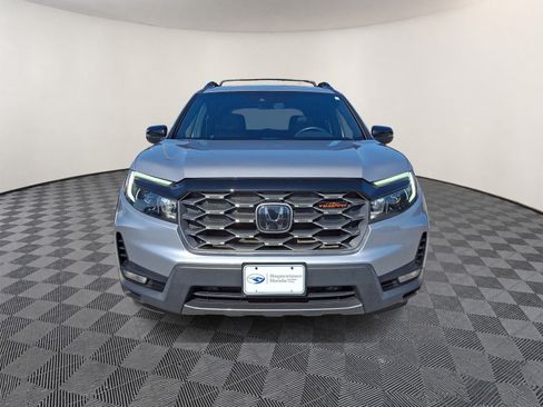 Used 2023 Honda Passport TrailSport image 2