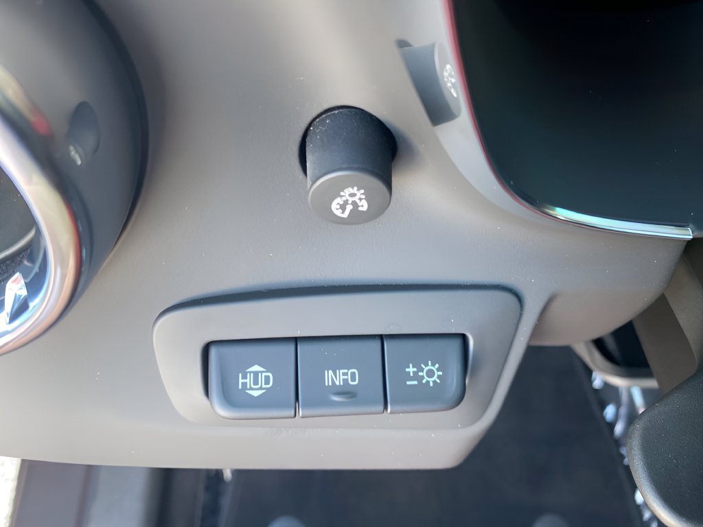 Used 2022 Chevrolet Camaro SS RWD image 6