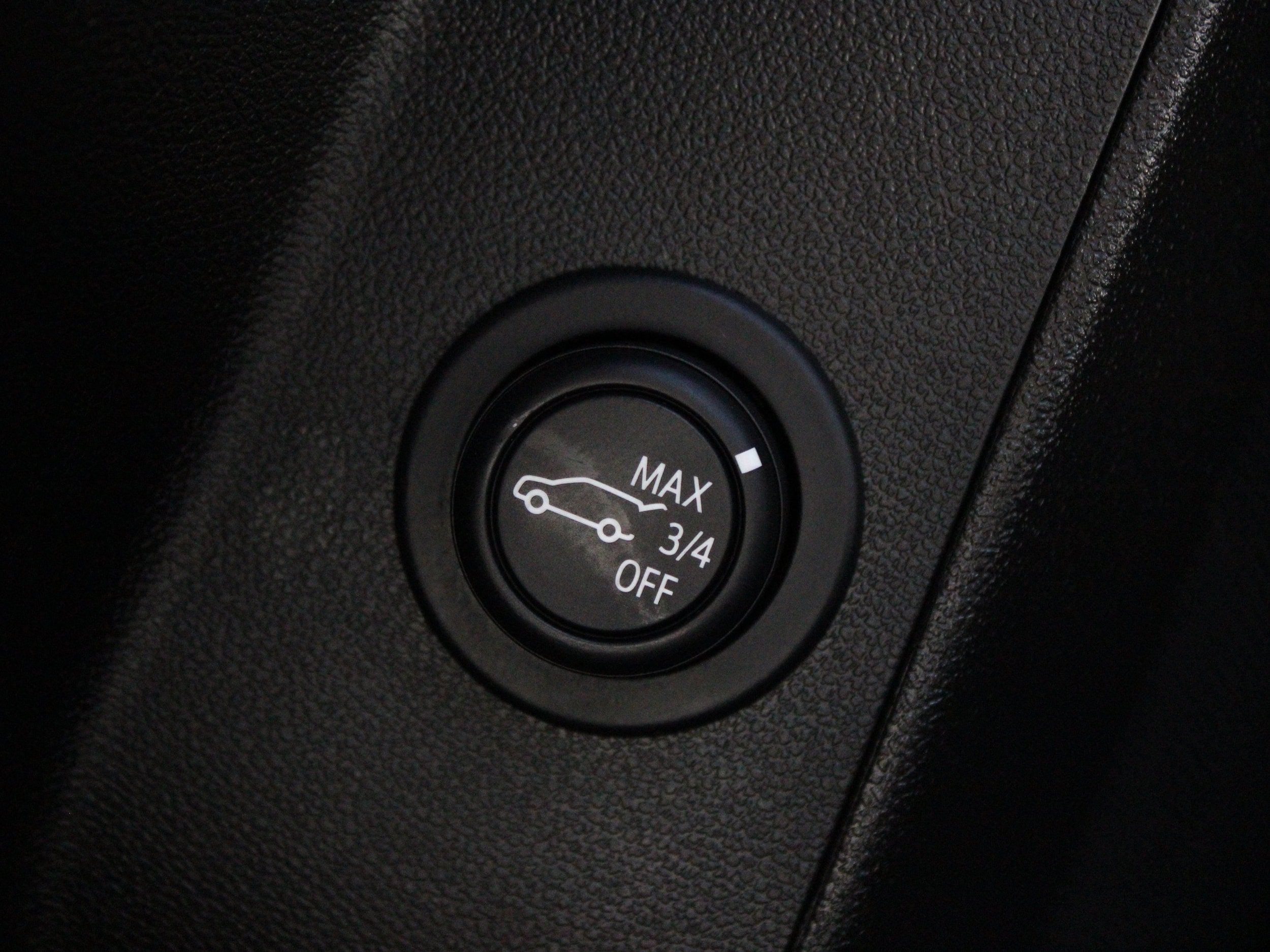 Used 2023 Chevrolet Equinox LT FWD image 31