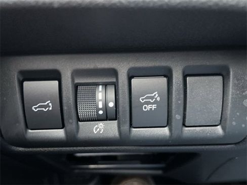 Used 2023 Subaru Outback Limited image 27