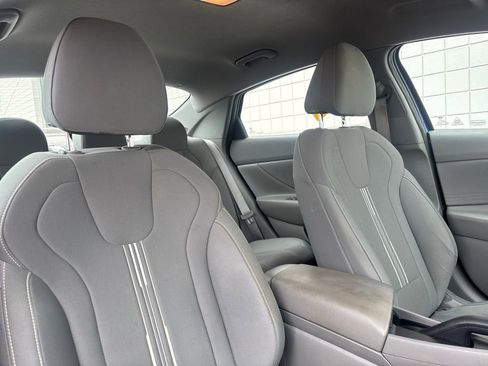 Used 2021 Hyundai Elantra SEL image 16