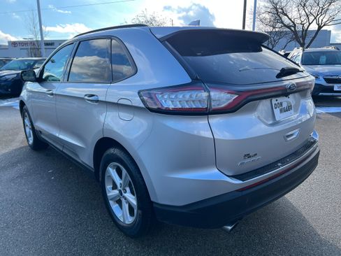Used 2018 Ford Edge SE image 5