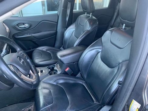 Used 2016 Jeep Cherokee Limited AWD/4WD image 8