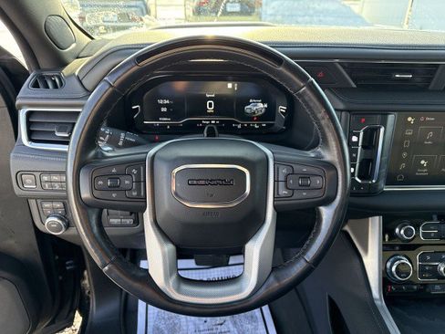 Certified 2023 GMC Yukon Denali w/ Advanced Technology Package image 11