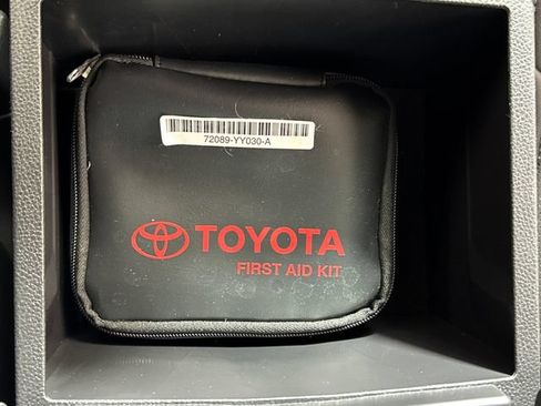Used 2024 Toyota Tacoma TRD Off-Road w/ TRD Off Road Premium Package AWD/4WD image 47