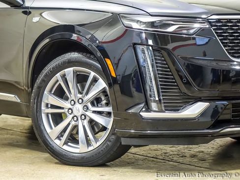 Certified 2023 Cadillac XT6 Premium Luxury AWD/4WD image 4