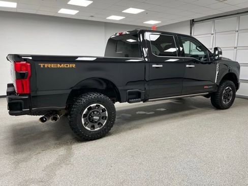 Used 2024 Ford F350 Platinum w/ Tremor Off-Road Package AWD/4WD image 11