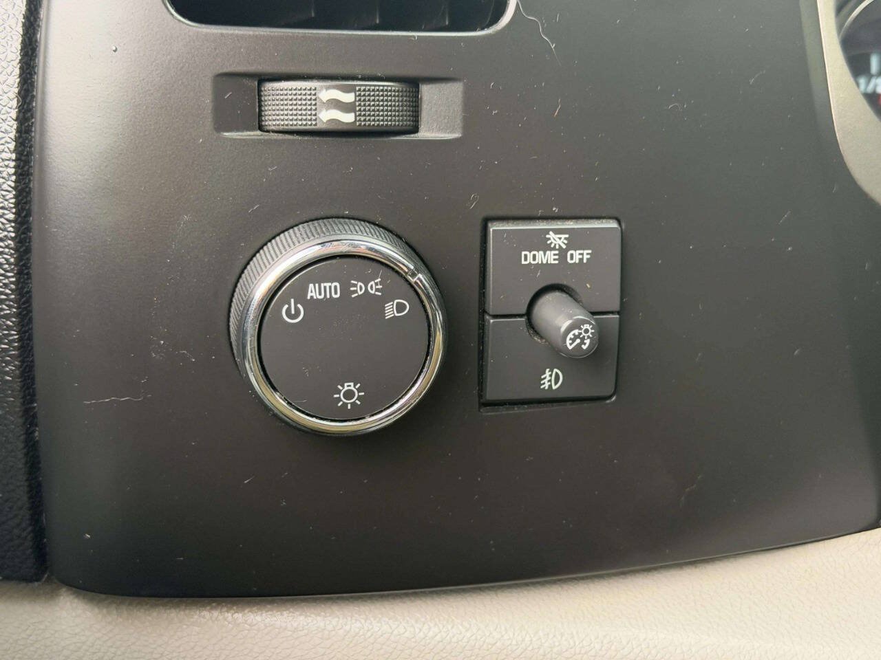Used 2010 Chevrolet Silverado 1500 LT w/ Power Pack Plus AWD/4WD image 33