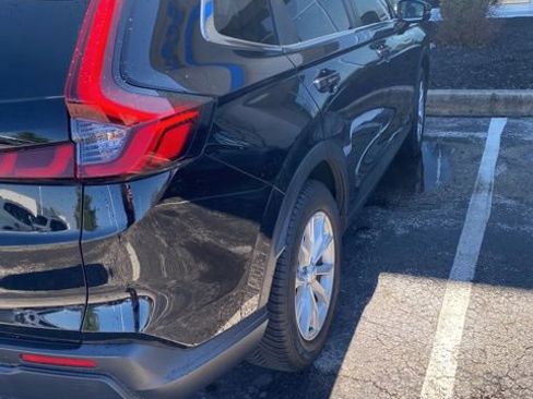 Used 2023 Honda CR-V EX image 6