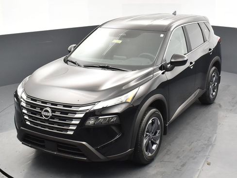 New 2026 Nissan Rogue SV image 25