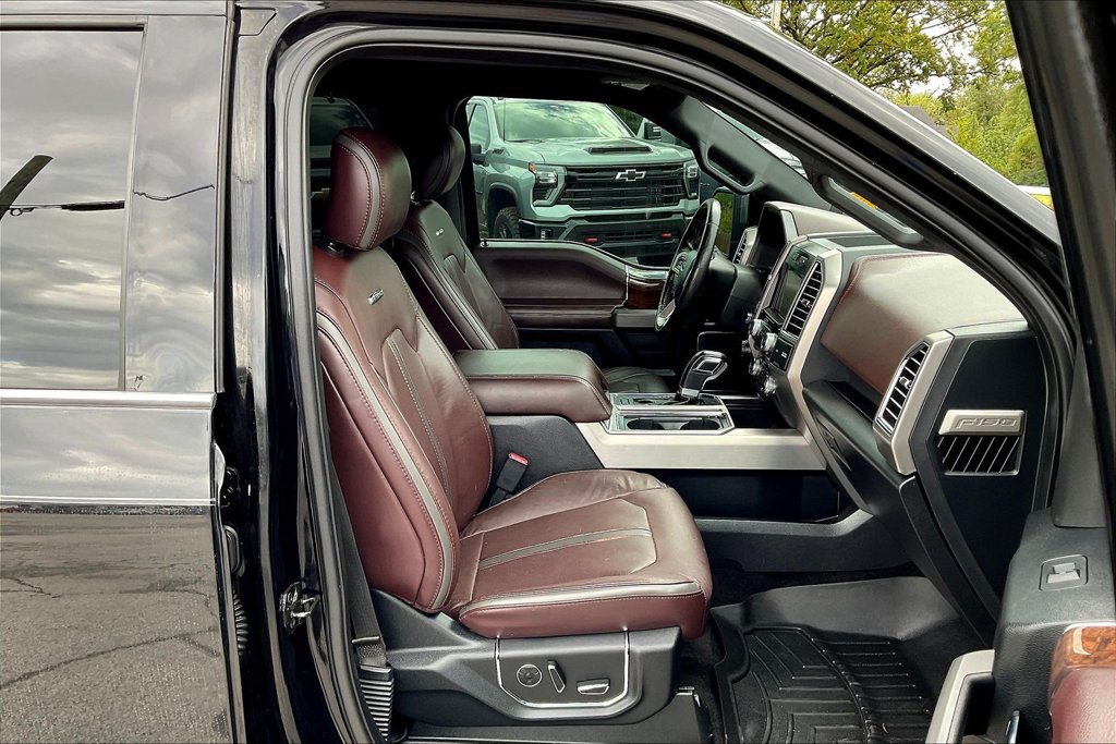 Used 2016 Ford F150 Platinum w/ Technology Package AWD/4WD image 15