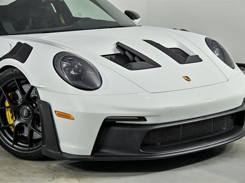 Used 2024 Porsche 911 GT3 RS RWD image 2