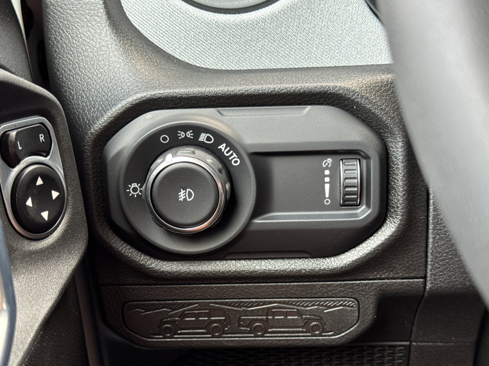 Used 2026 Jeep Wrangler Unlimited Sport AWD/4WD image 34