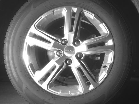 Used 2024 GMC Terrain SLE image 22