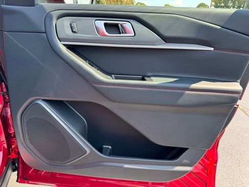 New 2025 Ford Explorer ST-Line image 29