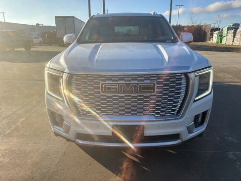 Certified 2023 GMC Yukon Denali image 4