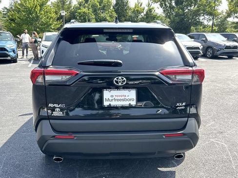 Used 2025 Toyota RAV4 XLE AWD/4WD image 5