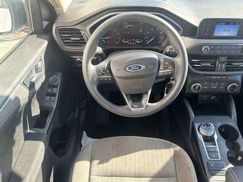 Used 2020 Ford Escape S image 2