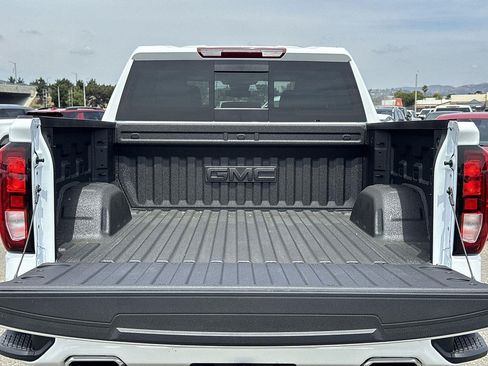 New 2026 GMC Sierra 1500 Elevation w/ Elevation Premium Package AWD/4WD image 27