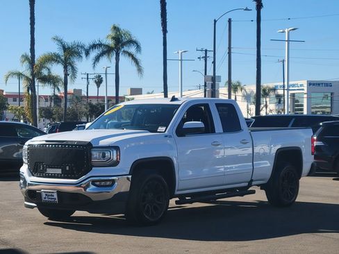 Used 2018 GMC Sierra 1500 SLE w/ SLE Value Package image 33