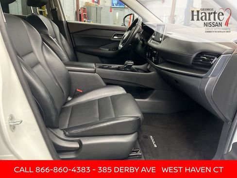 Used 2021 Nissan Rogue SV w/ Premium Package AWD/4WD image 22