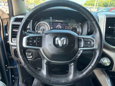 Used 2019 RAM 1500 Laramie AWD/4WD image 26