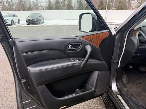 Used 2019 INFINITI QX80 Luxe w/ Proassist Package image 11