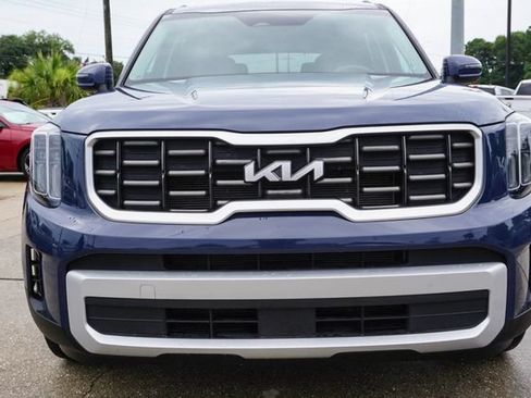 Used 2025 Kia Telluride S AWD/4WD image 14