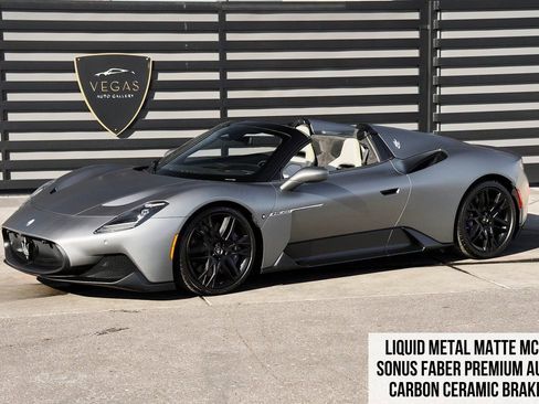 Used 2023 Maserati MC20 Spyder RWD image 1
