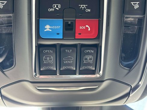 New 2026 Jeep Grand Cherokee Limited image 12