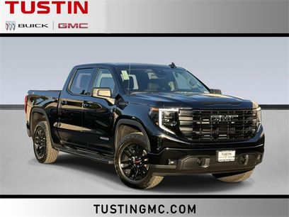 New 2026 GMC Sierra 1500 Elevation w/ LPO, Elevation Black Package