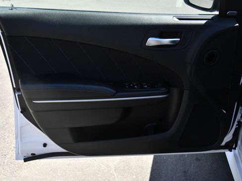 Used 2020 Dodge Charger Scat Pack w/ Dynamics Package RWD image 13