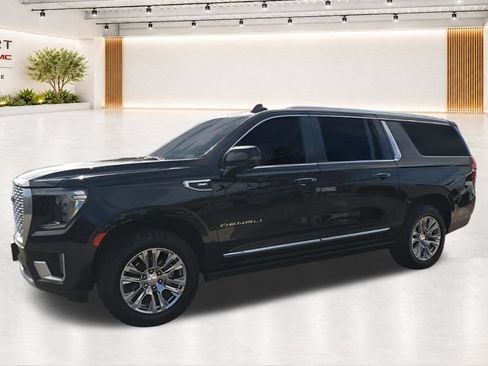 Certified 2023 GMC Yukon XL Denali AWD/4WD image 5