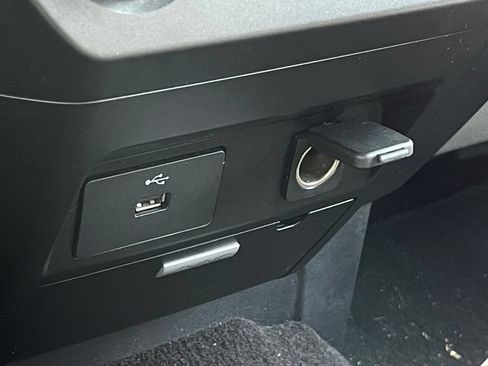 Used 2018 Ford F150 XLT RWD image 19