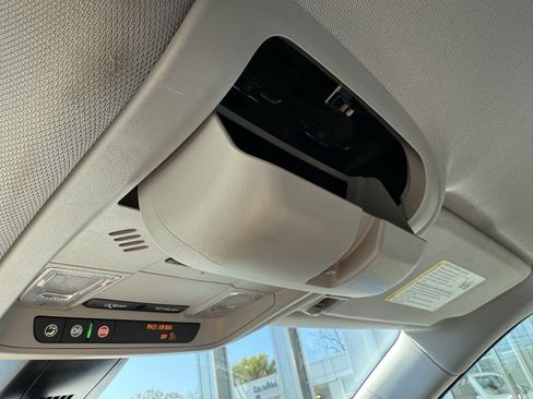 Used 2024 Chevrolet Blazer LT image 34