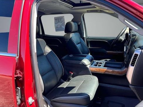 Used 2018 Chevrolet Silverado 1500 High Country AWD/4WD image 29