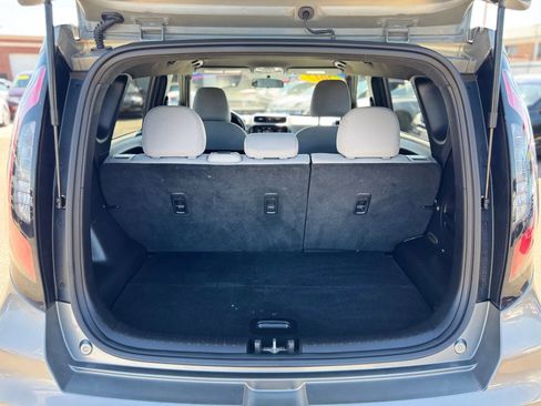 Used 2017 Kia Soul EV image 24
