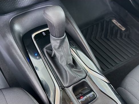 Certified 2021 Toyota Corolla LE FWD image 19