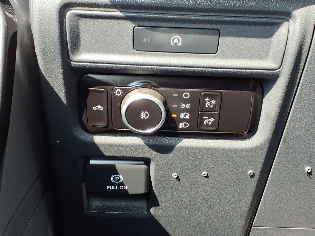 Used 2025 Ford F150 XL w/ Equipment Group 103A High RWD image 20