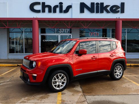 Used 2019 Jeep Renegade Latitude image 1