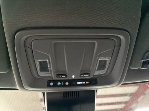 Used 2022 GMC Sierra 1500 Elevation AWD/4WD image 27