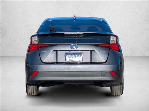 Used 2022 Toyota Prius LE image 7